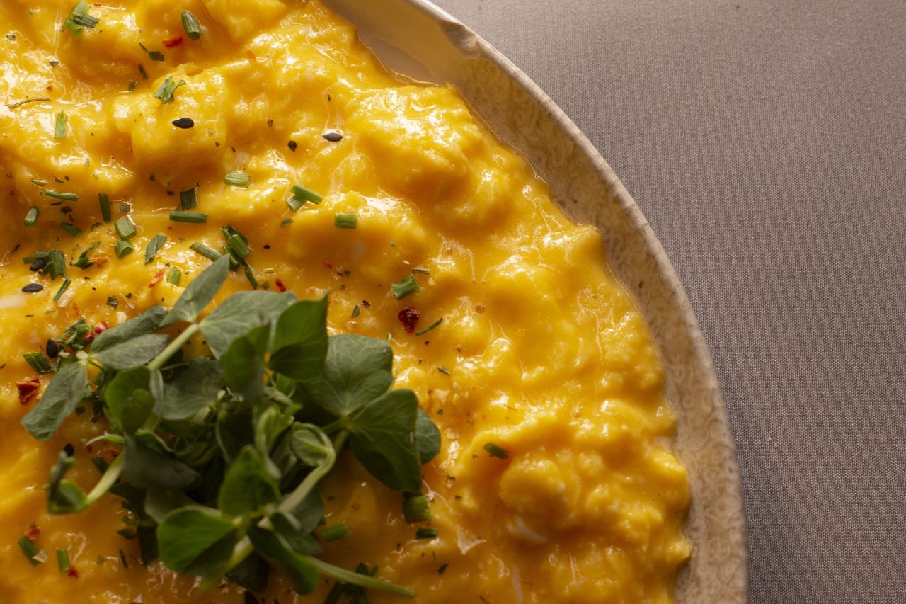 Dodaję do jajek i robię jajecznicę po tajsku. W Polsce mało kto zna ten przepis