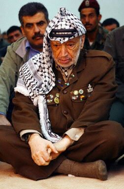 Szaron już nie wyklucza zaatakowania Jasera Arafata