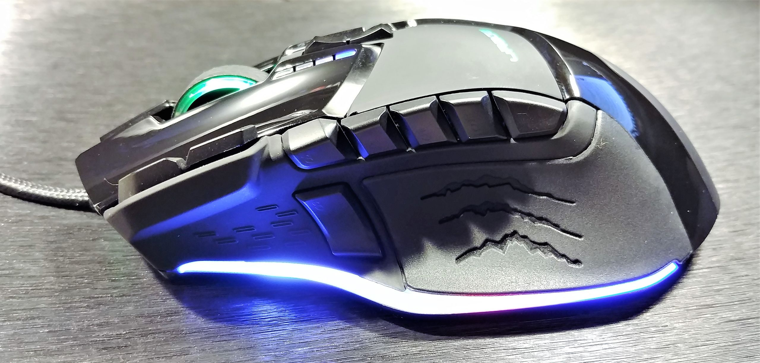 uRage Reaper Revolution – testujemy mysz dla graczy z 13 przyciskami 6