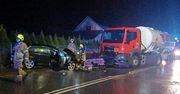 Czaplinek: Wypadek na DW 163. Wjechał osobówką w cysternę z gazem