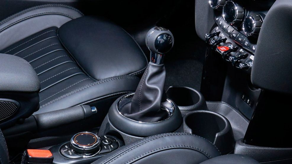 Manualna skrzynia w Mini