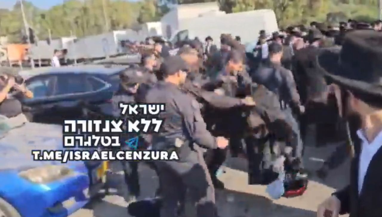 Scenes in Israel, Scuffles at recruitment points