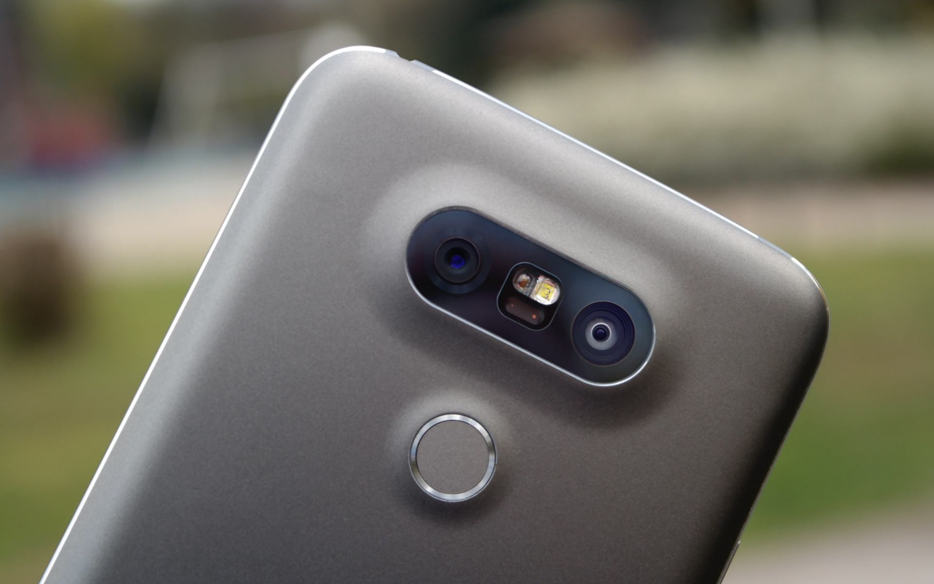 Samsung ma już pomysł na wykorzystanie podwójnego aparatu 1