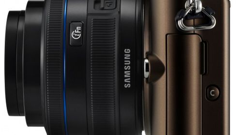 Nowatorska technologia i-Function teraz także w Samsungu NX10 [wideo] 1