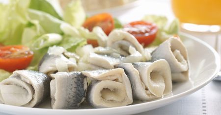 W PRL-u na każdej wigilii i imprezie świątecznej. Tę przystawkę kochali nasi dziadkowie