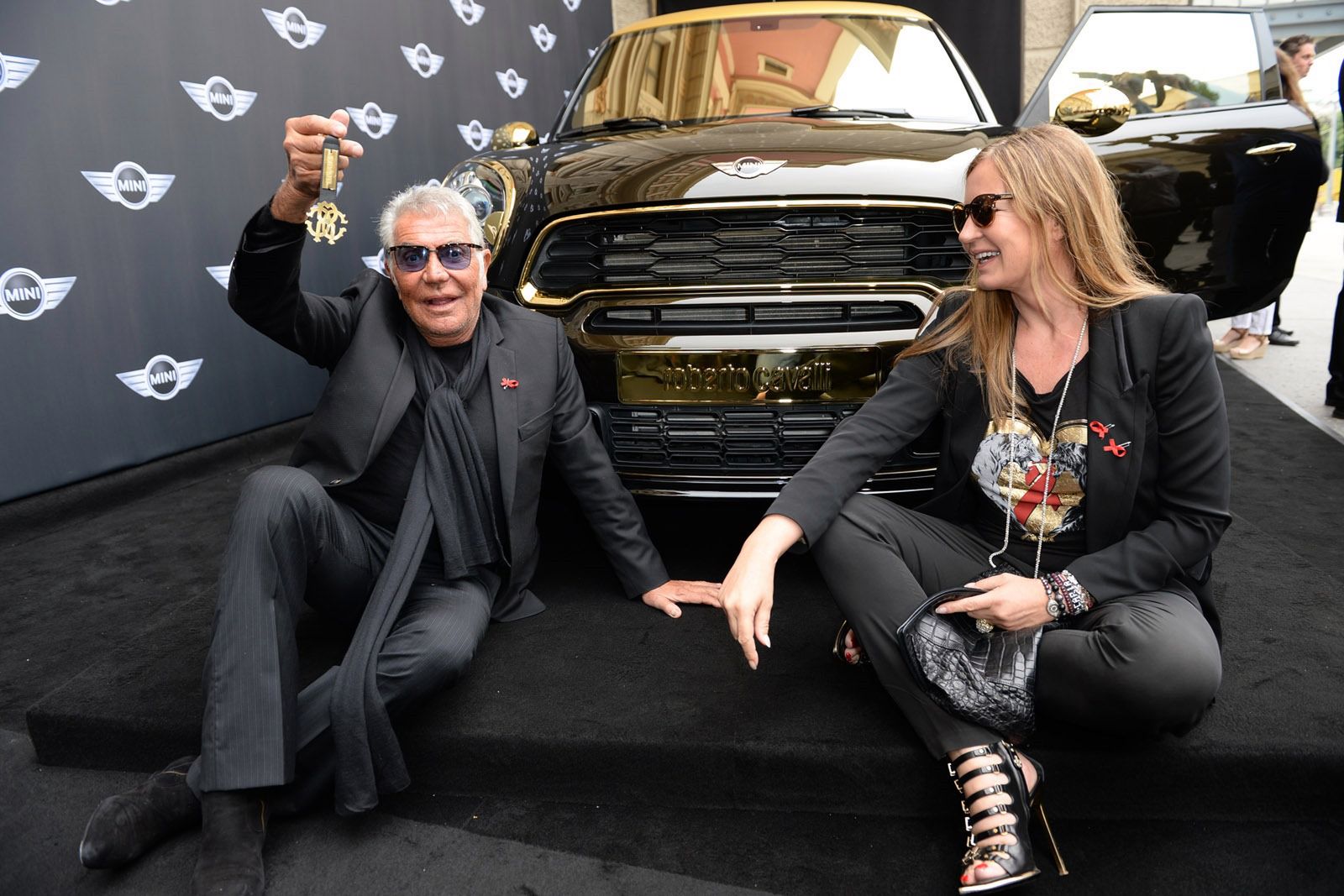 Roberto und Eva Cavalli enthÃ¼llen den entworfenen MiniOffizielle, internationale Pressekonferenz des Life Ball und EnthÃ¼llung des Life Ball MINI 2013 im Hotel Imperial in Wien am 25.05.2013Foto: BrauerPhotos Â© H.Fuhr
