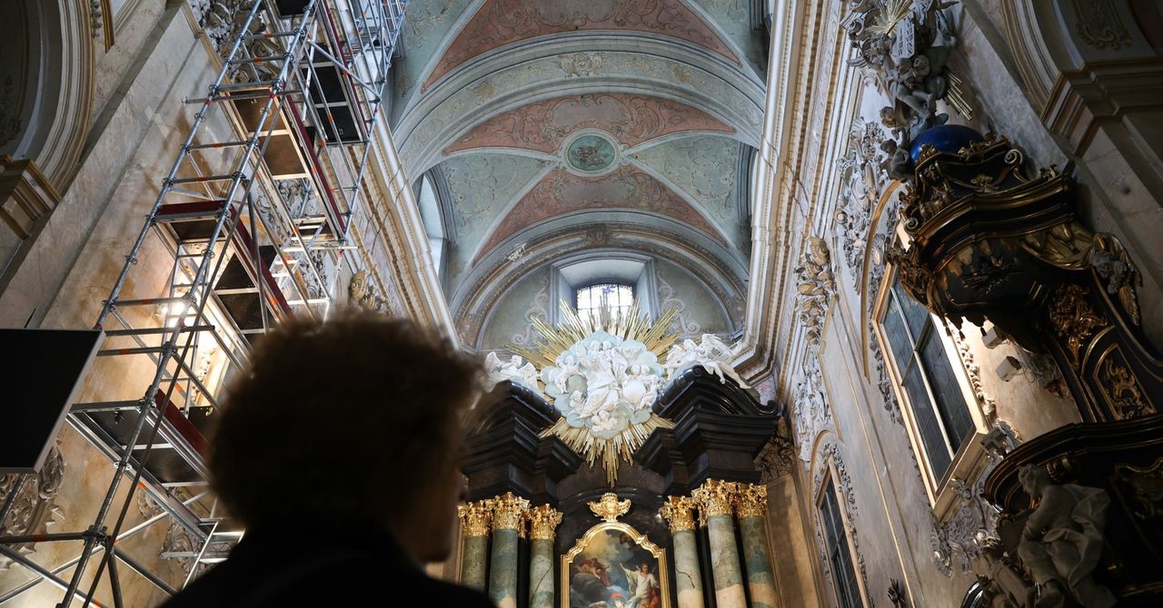 Kraków: Konserwatorzy w klasztorze na Skałce. Wnętrze bazyliki wypięknieje