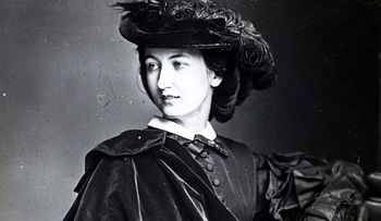 Piękna i przeklęta. Najniebezpieczniejsza kobieta XIX wieku