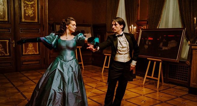 „Nędzarz i madame” od 12 listopada w kinach. Fundacja Lux Veritatis producentem, TVP dystrybutorem (wideo)