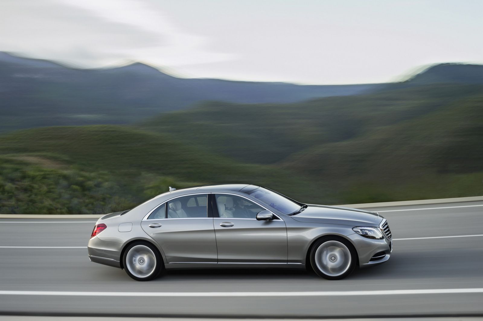 Mercedes-Benz klasy S W222 [galeria] 30