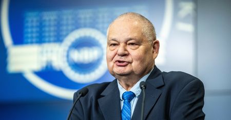 "Wniosek skutecznie doręczony". Ustalają plan na postawienie Glapińskiego przed TS