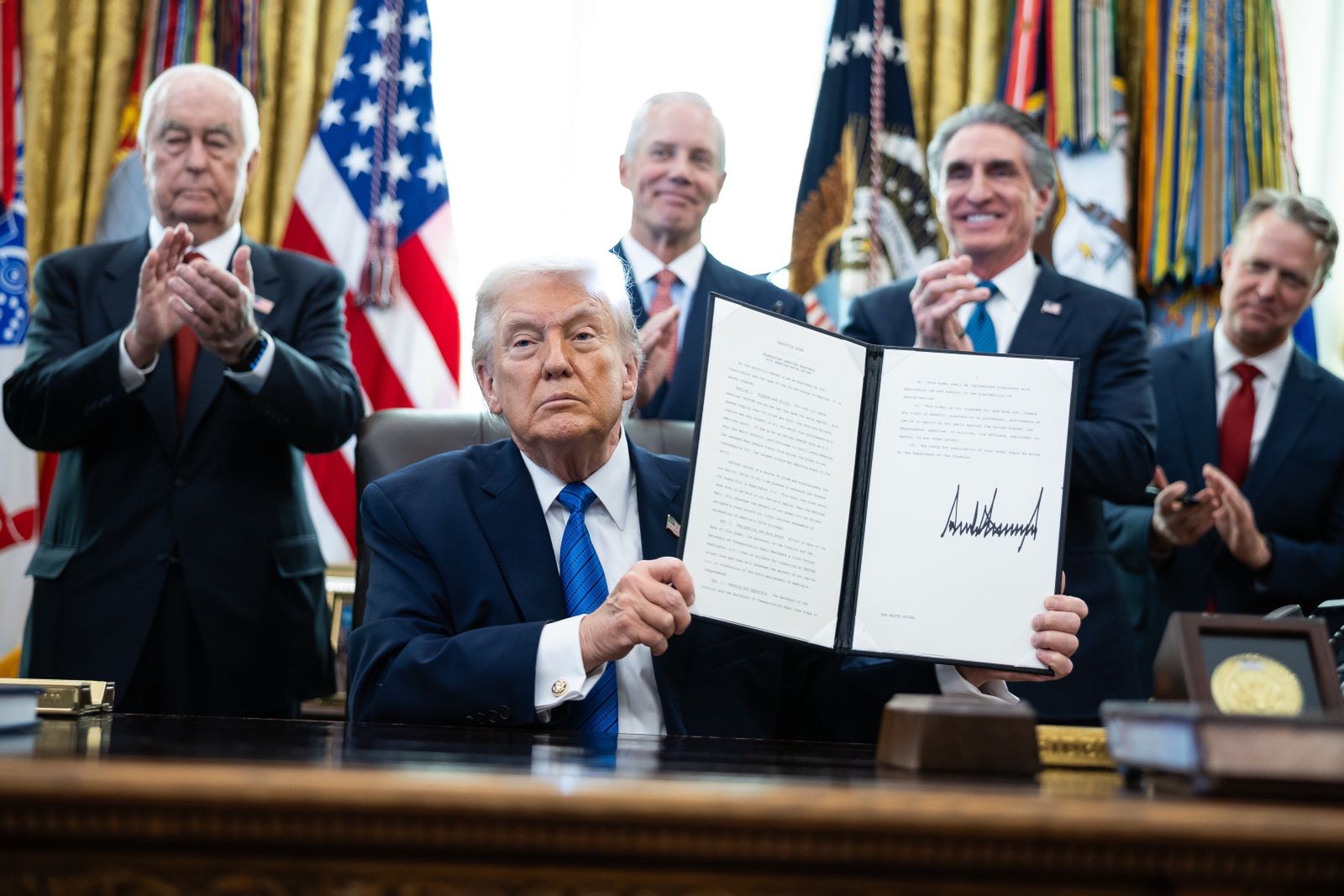 wiadomości,aktualności,WP Wiadomości Trump chwali swoje cła. 