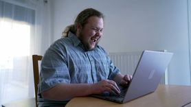 Depresja maniakalna – objawy, przyczyny, leczenie. Życie z depresją maniakalną