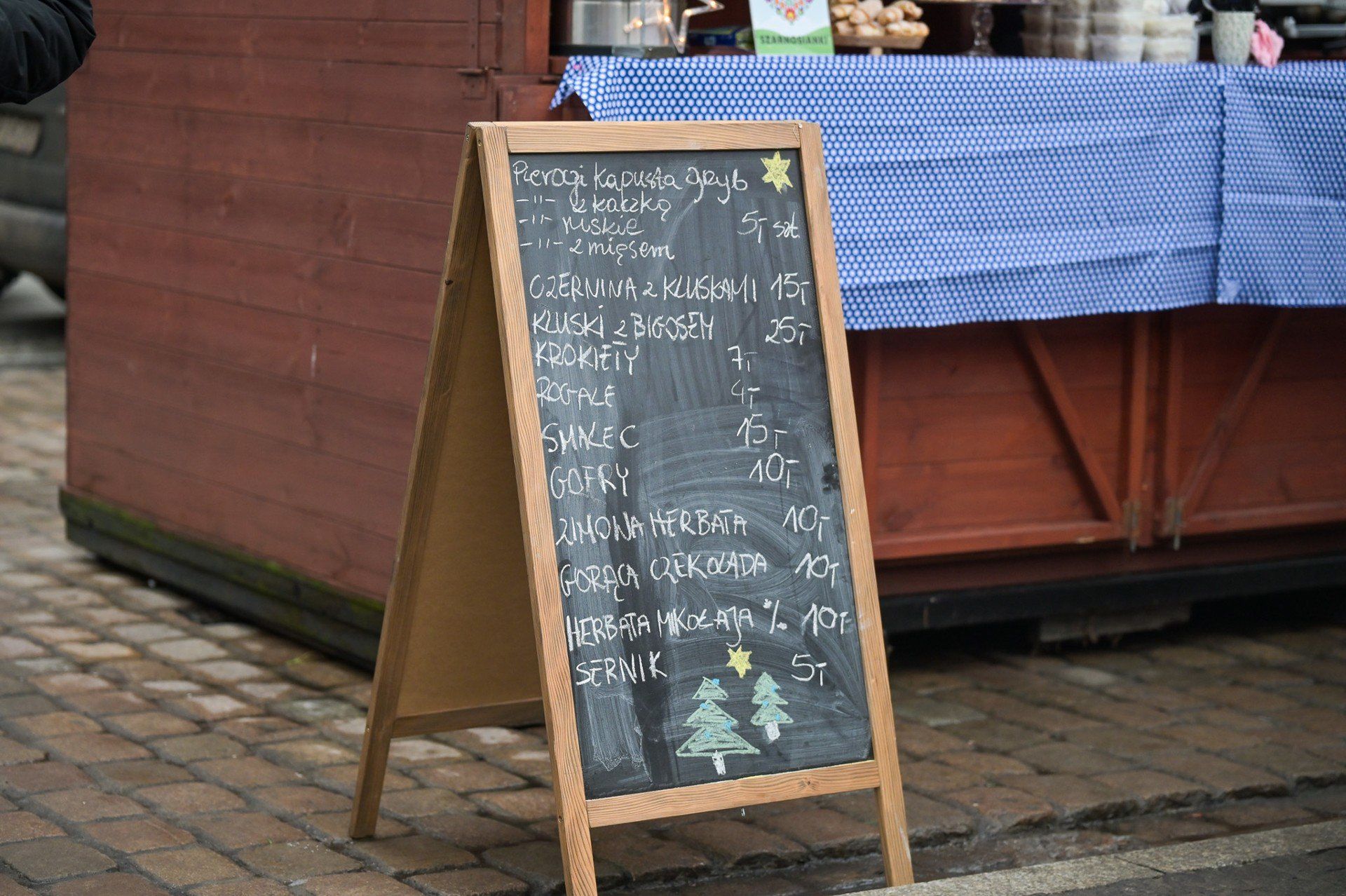 Rozpoczął się Jarmark św. Mikołaja w Grudziądzu. Zakupy można zrobić przy kilkudziesięciu stoiskach