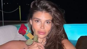Anna Markowska pozuje topless z rzeźbą w ręku. Wyszło artystycznie?