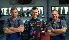 Bartosz Ostałowski twarzą kampanii Q Service Castrol