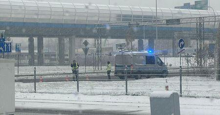 Kulisy obławy we Wrocławiu. Rannych policjantów znalazł przechodzień