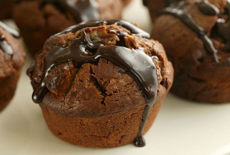 Przepis na czekoladowe muffiny. Prosty deser gotowy w 15 minut