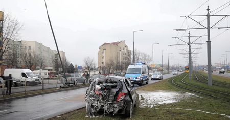 Warszawa. Jedna osoba ranna w wypadku na Bemowie. Spore utrudnienia drogowe