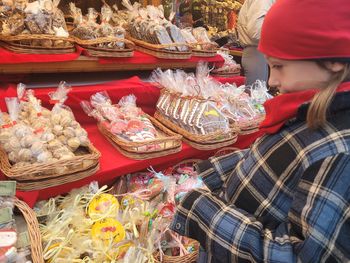 Szczecin: Gadający łoś to hit jarmarku bożonarodzeniowego