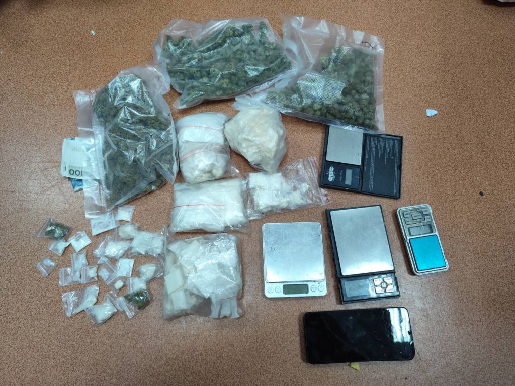 Kielce: Policjanci zabezpieczyli ponad kilogram narkotyków