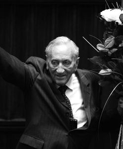 Warszawa. Mazowiecki i rewolucja przez telefon. Były premier patronem stołecznej nagrody