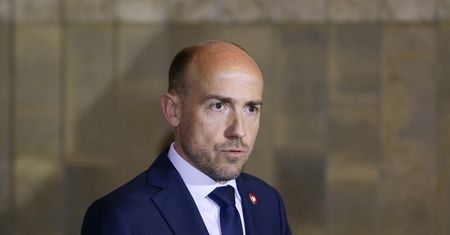Borys Budka zapowiada nowe informacje o Obajtku. "Poziom niekompetencji porażający"