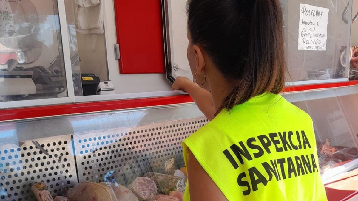 Pracownicy sanepidu przeprowadzili kontrole na targach i bazarac