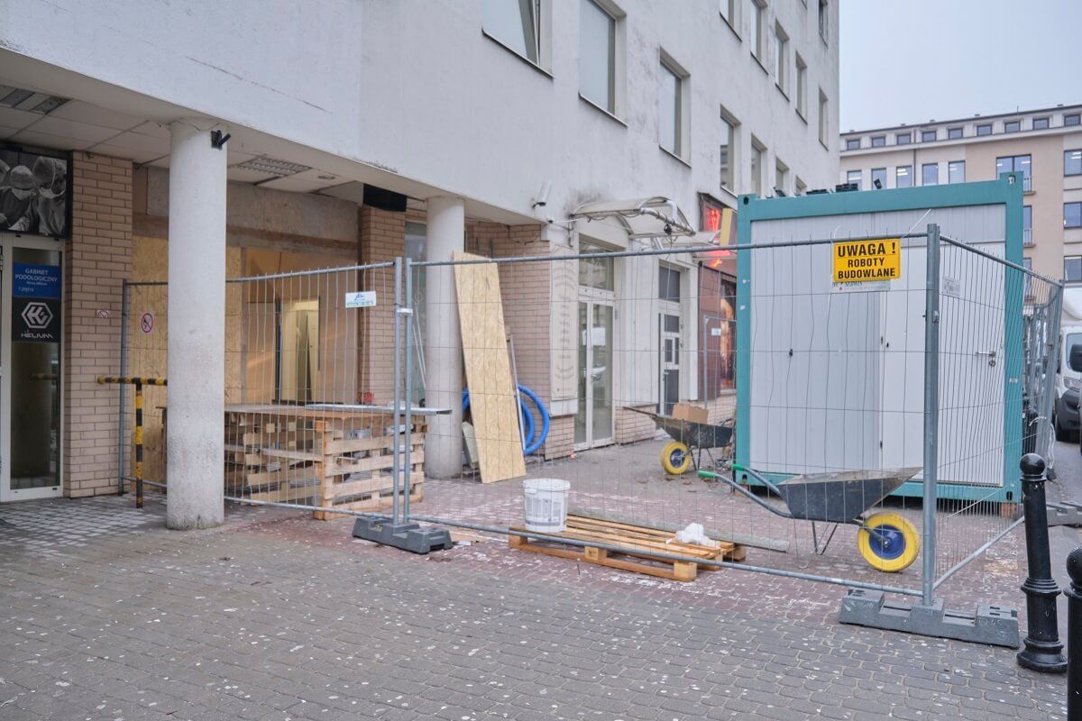 Przygotowania do otwarcia Biedronki przy ul. Okopowej
