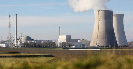 Niemcy popełnili kosztowny błąd? Rezygnują z atomu, ludzie mogą przez to umierać