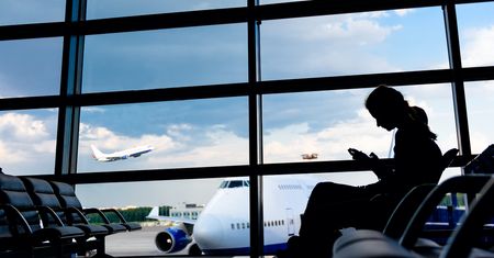 Loguj się na lotnisku i zdobywaj dodatkowe punkty! Recenzja Jets