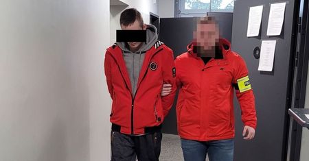 Nie smakowała mu kolacja od mamy. 25-latek chwycił za nóż