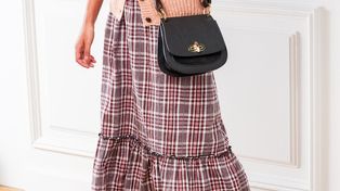 Ta spódnica wraca do łask. Nosiły ją nasze babcie