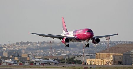 Wizz Air redukuje samoloty w polskich bazach. Kraków wyjątkiem