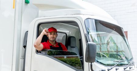 Biznes na kołach – jakie samochody dostawcze opłaca się kupić w 2025 roku?