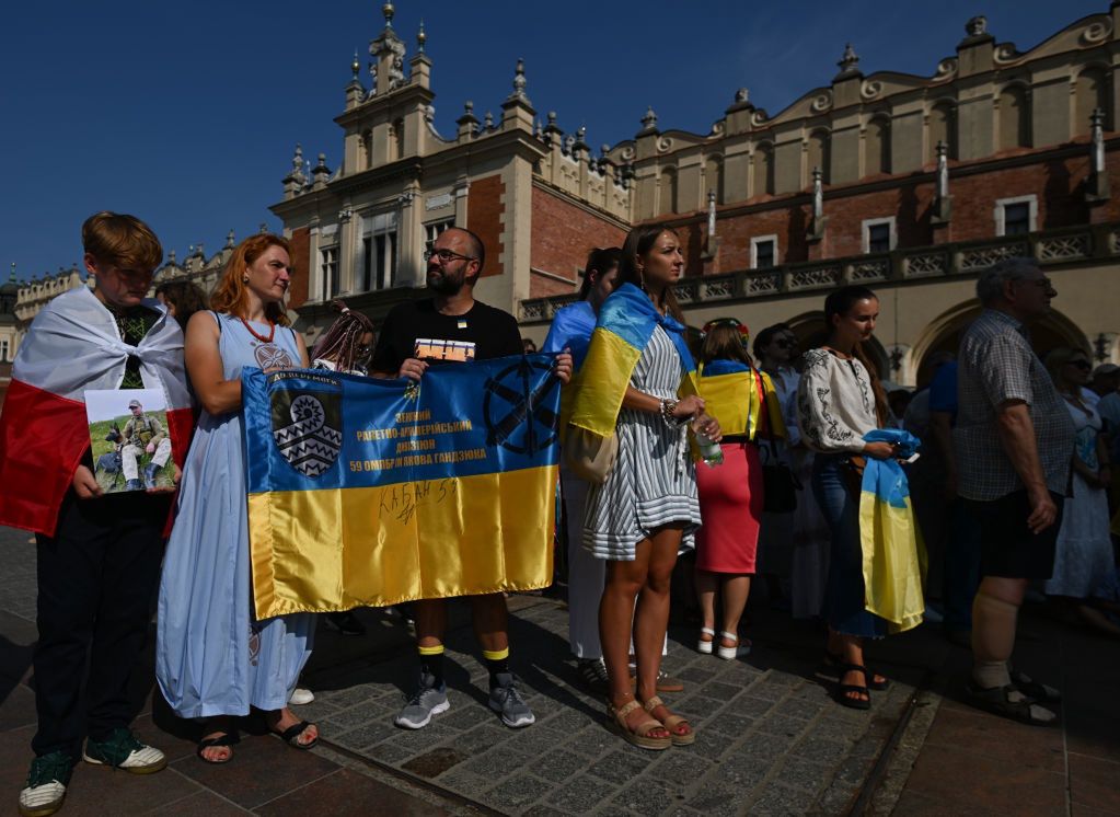 Polacy czują się niedoceniani za pomoc Ukrainie. Jest sondaż