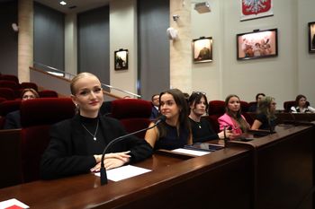 Podkarpackie: Młodzież zaczęła rządzić na Podkarpaciu. Pierwsza sesja Młodzieżowego Sejmiku Województwa