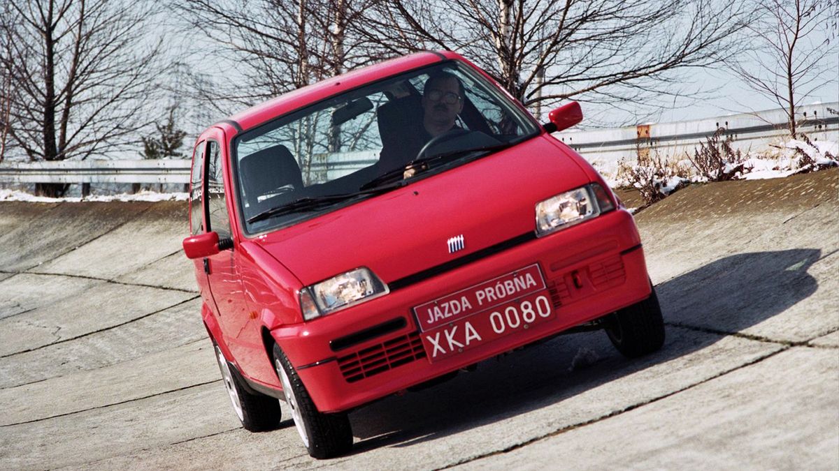 Fiat Cinquecento, szczególnie pierwsze egzemplarze albo wersja Sporting, ma szansę w najbliższych latach w Polsce znacznie zyskać na wartości