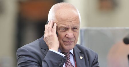 Pamiętacie Niesiołowskiego? Zobaczcie, jak żyje obecnie