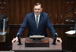 Na mównicę wyszedł Krajewski. Krzyki w Sejmie