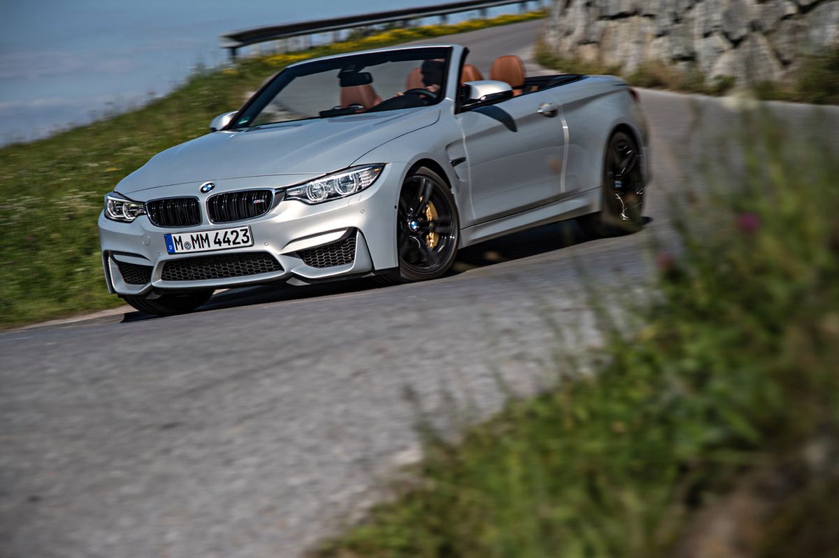 Ogromna galeria zdjęć z kabrioletem BMW M4 153