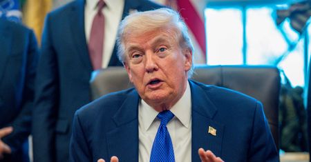 Ważą się losy właściciela TVN. Trump zabrał głos