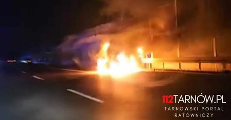 Groźna sytuacja na A4. Zapalił się samochód