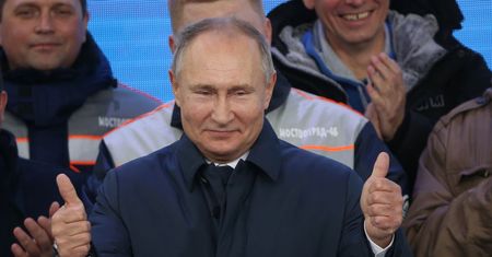 Oni gratulowali Putinowi z okazji Dnia Rosji. Jest "lista hańby"