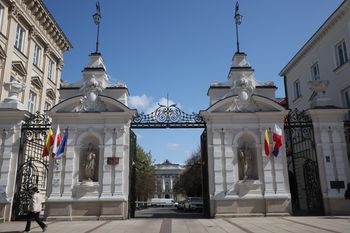 Profesor UW zawieszony. Poważny sygnał   studentki uruchomił śledztwo