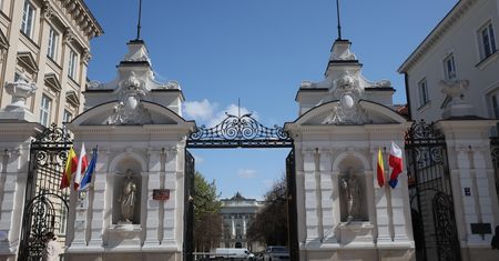 Profesor UW zawieszony. Poważny sygnał   studentki uruchomił śledztwo