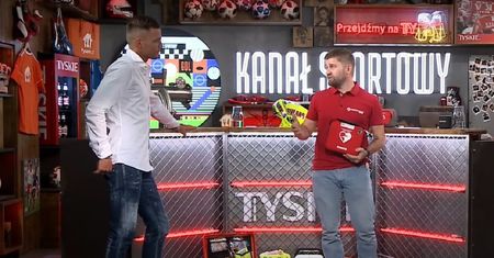 Był na wizji. Tak Gikiewicz zareagował na reanimację Eriksena podczas Euro2020