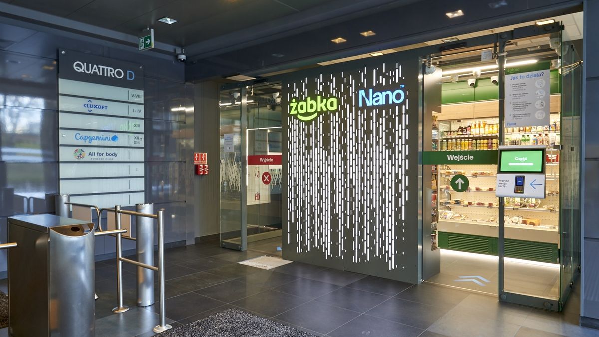 Żabka Nano to sklepy autonomiczne - bezobsługowe. Firma ma ich już 41