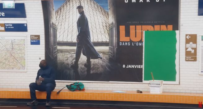 W Paryżu serial "Lupin" Netfliksa reklamuje sam główny bohater