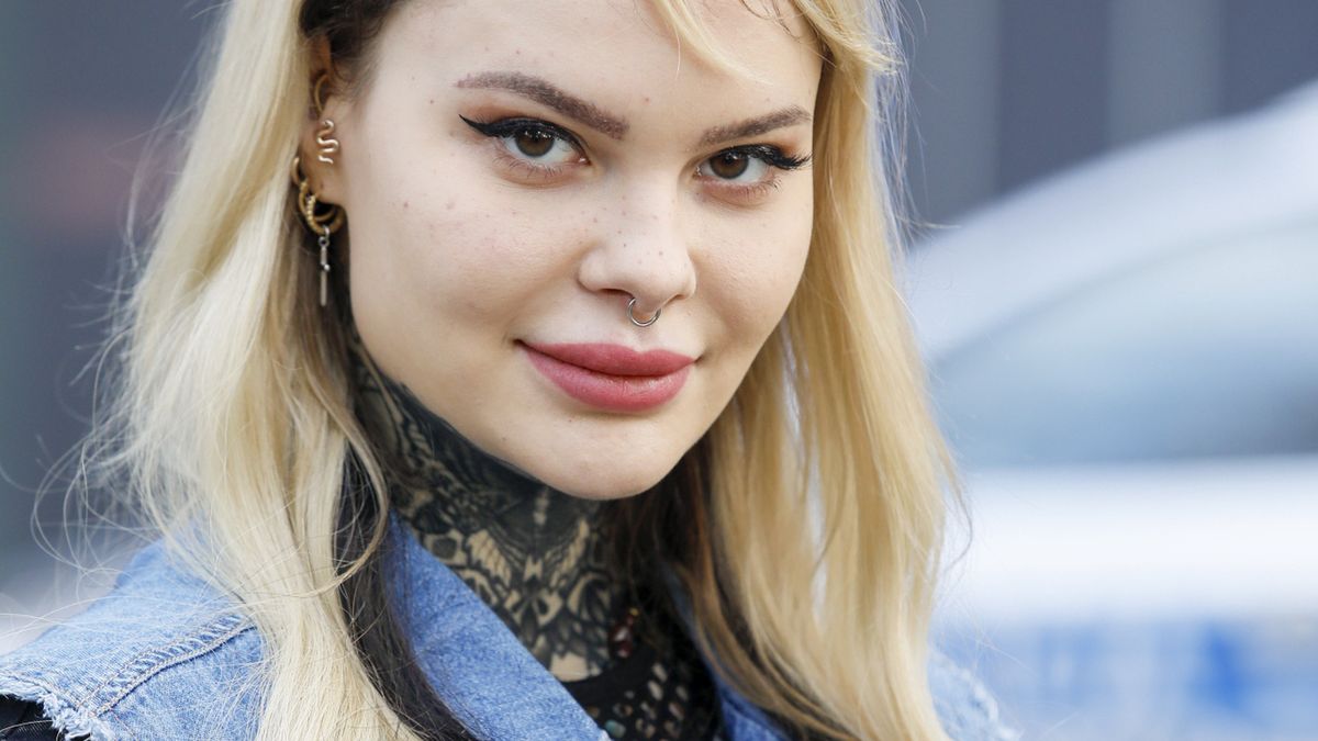 Monika Miller pokazała makijaż na Halloween.